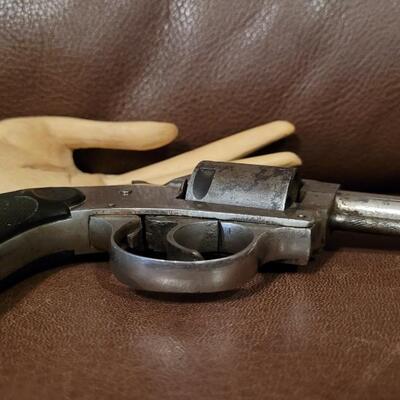Lot 182: Antique Late 1800's OTIS SMITH U.S. Pistol Co. Smith and Wesson .32 Cal Nickel Plated Revolver 