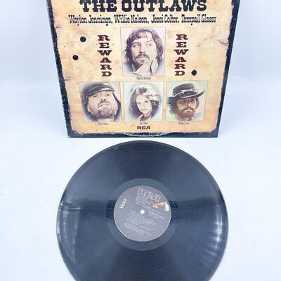â€œWANTED! THE OUTLAWSâ€ 1976 VINYL RECORD - WAYLON JENNINGS, WILLIE NELSON, AND MORE