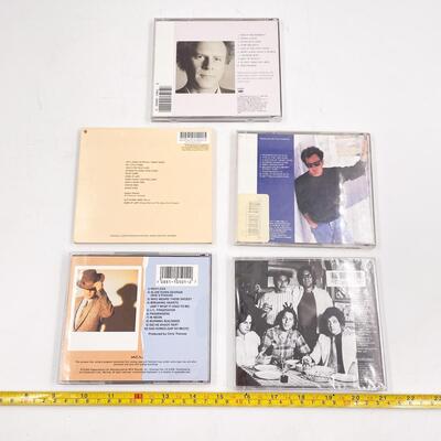 1970-80S FAMOUS MALE SOLO ARTISTS CD LOT