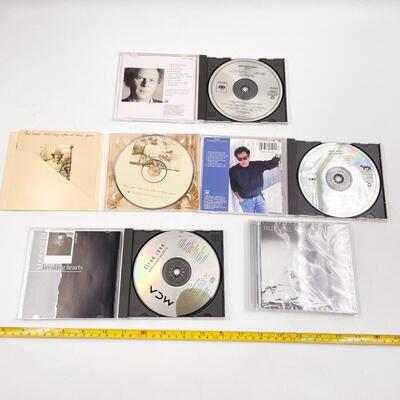 1970-80S FAMOUS MALE SOLO ARTISTS CD LOT