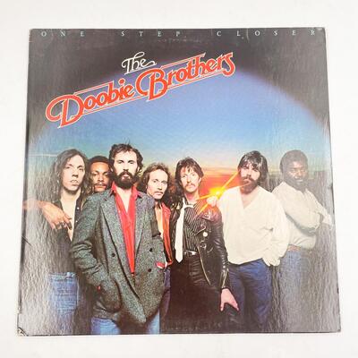 THE DOOBIE BROTHERS â€œONE STEP CLOSERâ€ VINYL RECORD