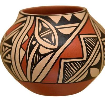 Hoschton Ga Estate Asian Collectables Native American Pottery Furniture and More
