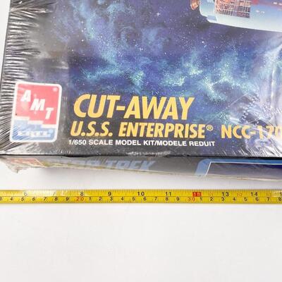 *NEW IN BOX!* STAR TREK CUT-AWAY U.S.S. ENTERPRISE NCC-1701 1/650 SCALE MODEL KIT