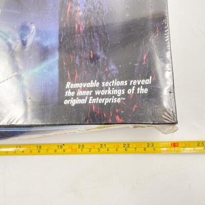 *NEW IN BOX!* STAR TREK CUT-AWAY U.S.S. ENTERPRISE NCC-1701 1/650 SCALE MODEL KIT