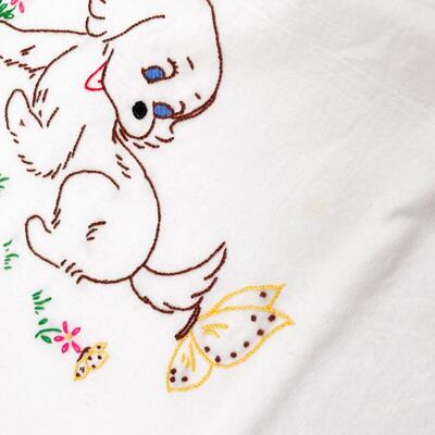 VINTAGE EMBROIDERED DOG TEA TOWELS 