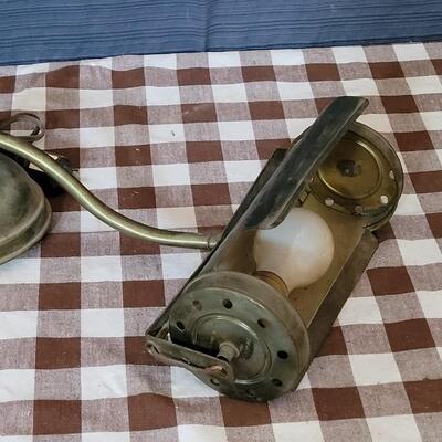 Lot 187: Vintage Heavy Brass Roll Over Shade Bankers Bedside Lamp