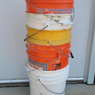 Lot 202: 5 Gallon Bucket Lot (5)