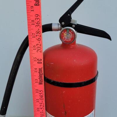Lot 206: Fire Extinguisher (Needs Recharge)