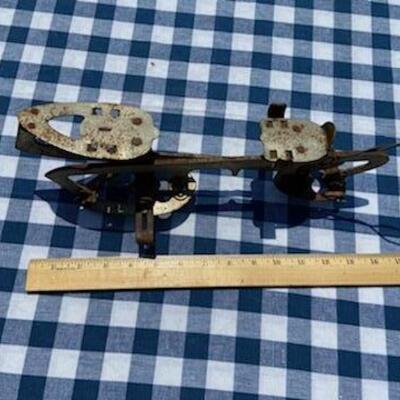 Lot 220: Vintage Metal Ice Skates