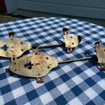 Lot 221: Vintage Cast Steel Ice Skates