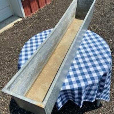 Lot 224: Farmhouse Metal Feeder/Planter 