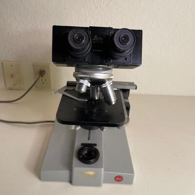Lot 178  Leitz Model SM-LUX Microscope