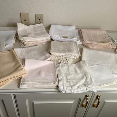 Lot 182  Variety of Cloth Napkins