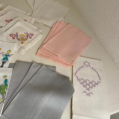 Lot 183  Assortment of Vintage Linens