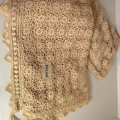 Lot 185A  Vintage Crocheted Bedspread / Tablecloth