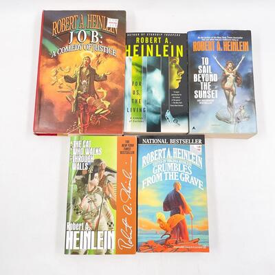 ROBERT A. HEINLEIN SCIENCE FICTION NOVELS LOT #1