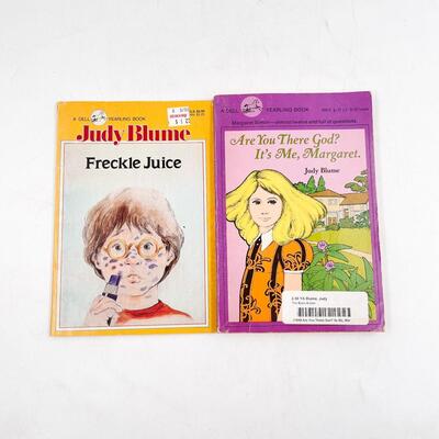 JUDY BLUME PAPERBACK BOOK LOT