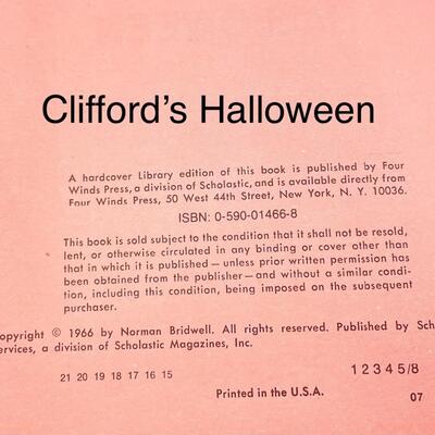 *SIGNED BY NORMAL BRIDWELL!* PAPERBACK CLIFFORD BOOKS