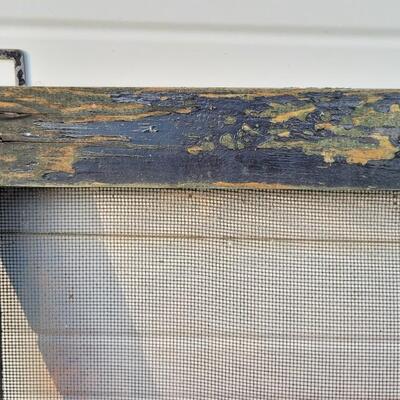 Lot 230: Vintage Farmhouse Window Screen Chippy Paint 