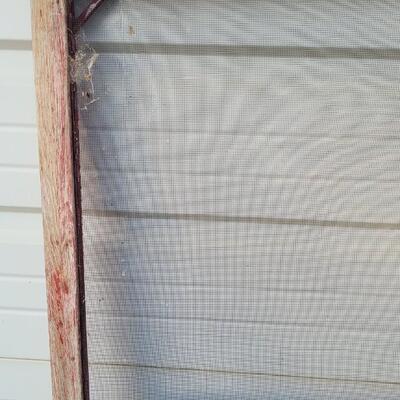 Lot 232: Vintage Farmhouse Window Screen Chippy Paint 