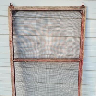 Lot 232: Vintage Farmhouse Window Screen Chippy Paint 