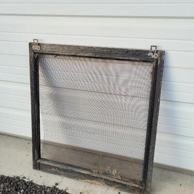 Lot 235: Vintage Farmhouse Window Screen Chippy Paint 
