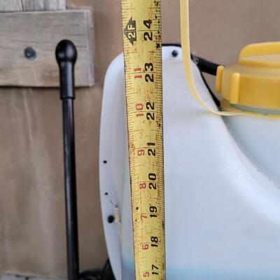 Lot 250: GROUNDWORK Pro Series Mobile Backpack Fertilizer/Pesticide Sprayer 