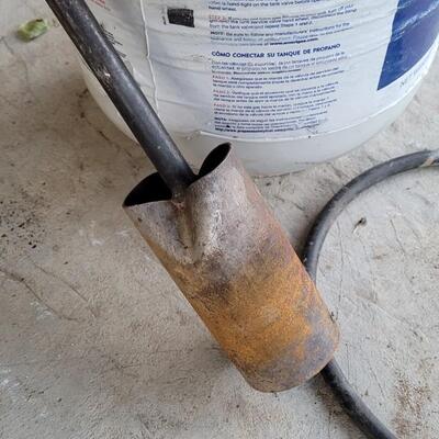 Lot 252: 20% FULL LP Tank w/ Flamethrower Atrachment (Great for melting icy sidewalks or metal components)