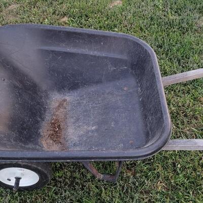 Lot 253: Vintage UNION 8-Cube Double Tire Wheelbarrow