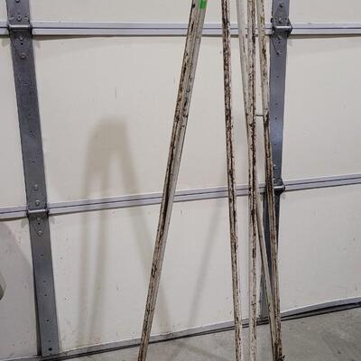 Lot 263: Vintage CRAFTSMAN Surveying Tool w/ Tripod 