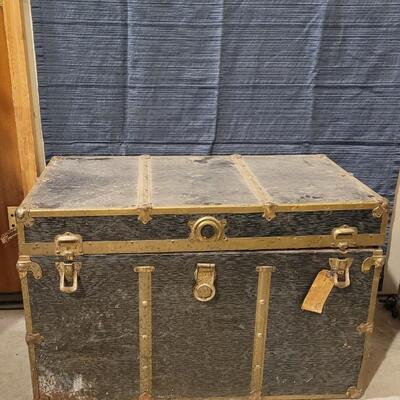 Lot 266: Vintage Steamer Trunk w/ Original Insert Shelf