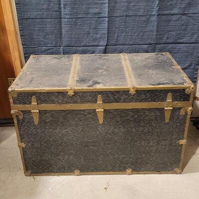 Lot 266: Vintage Steamer Trunk w/ Original Insert Shelf