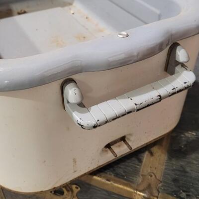 Lot 267: Vintage WESTINGHOUSE Electric Cooker (Needs Power Cord)