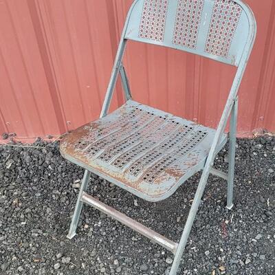 Lot 270: Vintage Mesh Metal Folding Chair 