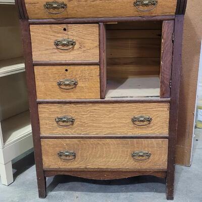 Lot 274: Antique Dresser (Needs TLC) 