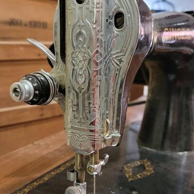 Lot 275: Antique SINGER Sewing Machine w/ Pedal and Power Cord Untested 