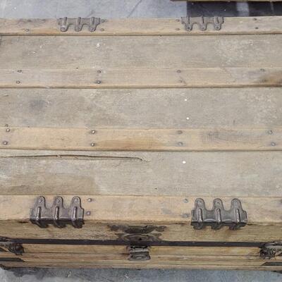 Lot 281: Vintage Steamer Trunk Brown