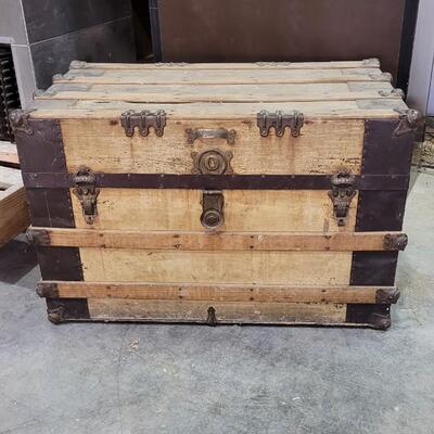 Lot 281: Vintage Steamer Trunk Brown