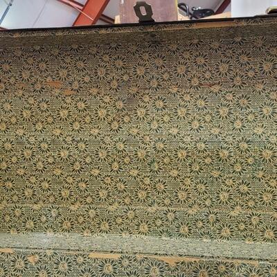 Lot 283: Vintage Steamer Trunk Bkue Solid