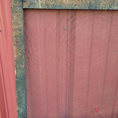 Lot 286: Vintage Farmhouse Window Screen Chippy Paint 