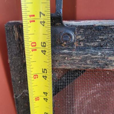 Lot 288: Vintage Farmhouse Window Screen Chippy Paint 
