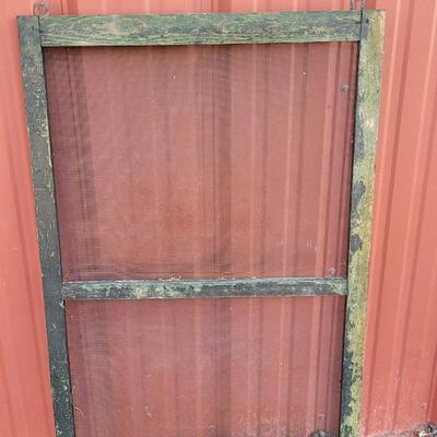 Lot 289: Vintage Farmhouse Window Screen Chippy Paint 