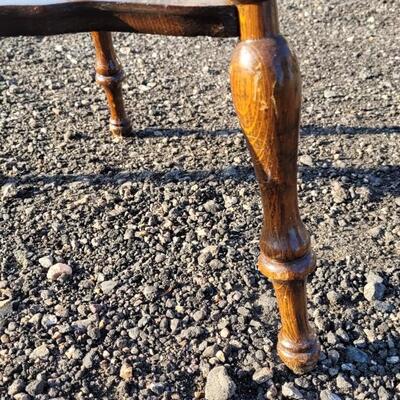 Lot 290: Antique Spindle Barley Twist American Classical Turned Leg Bobbin Plant or Side Table 2-Tier 