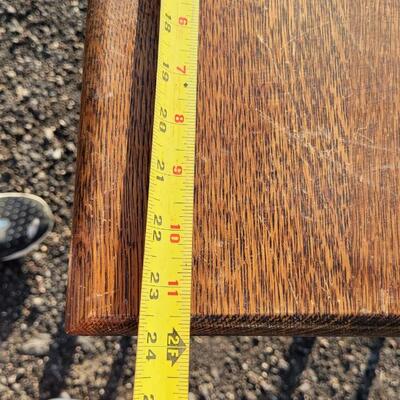 Lot 290: Antique Spindle Barley Twist American Classical Turned Leg Bobbin Plant or Side Table 2-Tier 