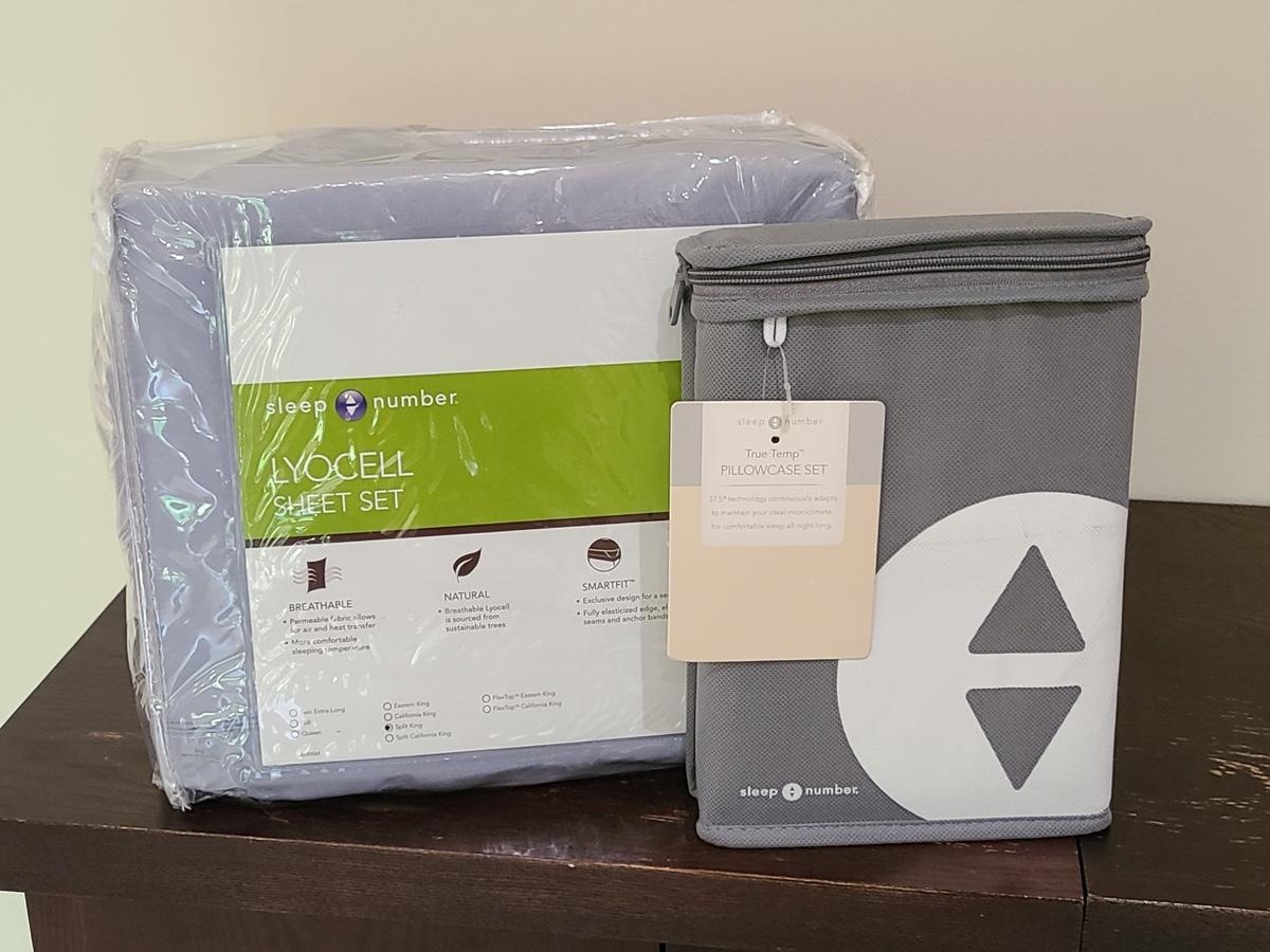 Lot 108 Sleep Number New Lyocell Split King Sheet Set & True Temp