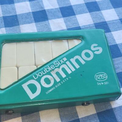 Lot 293: Vintage Cards and Dominos