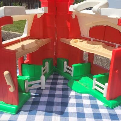 Lot 300: Fisher Price Flip Open Barn