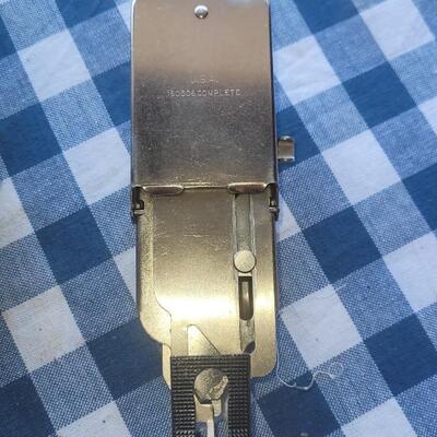 Lot 303: Vintage Singer Accessory 