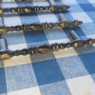 Lot 312: Brass Drawer Pulls #2