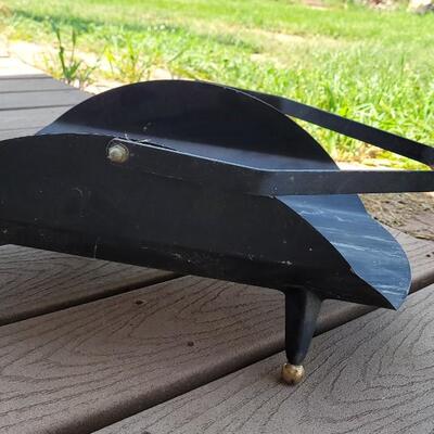 Lot 322: Wood Carrier